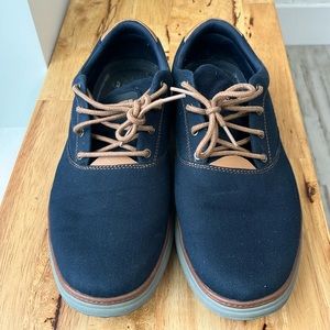 Skechers Men’s casual shoes size 12